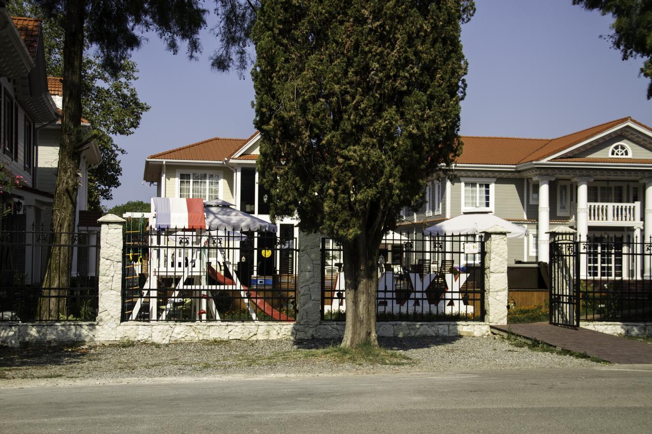 Hotel Maxx Gudauta Exterior photo